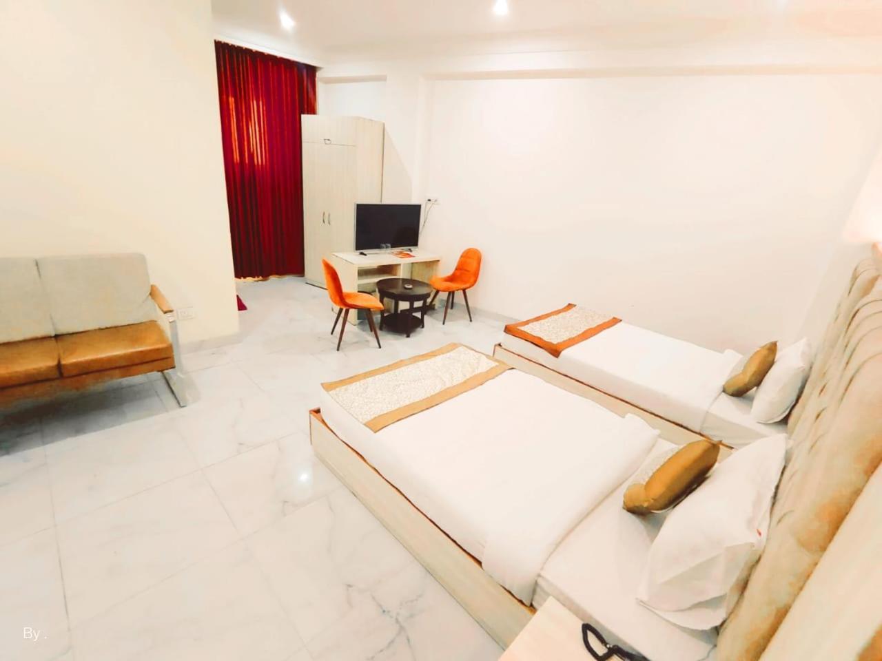 The Almora Residency - Complimentary Airport Trasnfer Ξενοδοχείο Νέο Δελχί Εξωτερικό φωτογραφία