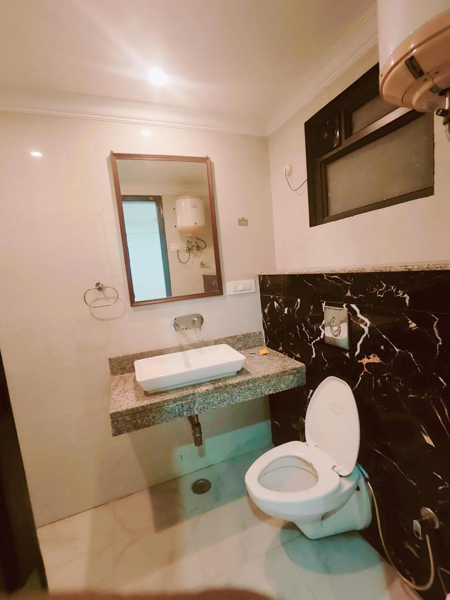 The Almora Residency - Complimentary Airport Trasnfer Ξενοδοχείο Νέο Δελχί Εξωτερικό φωτογραφία